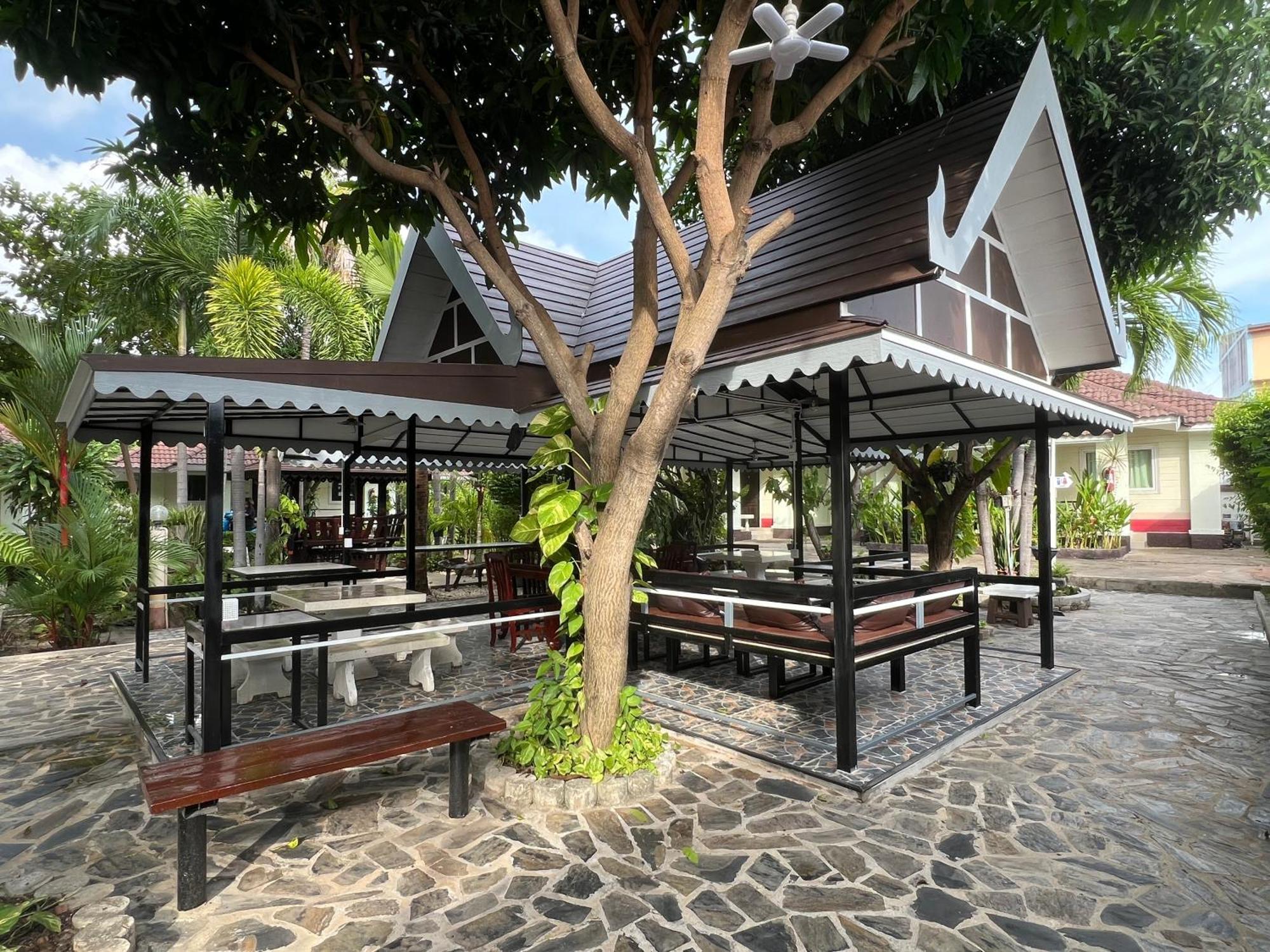 Suanpai Resort Sattahip Dış mekan fotoğraf